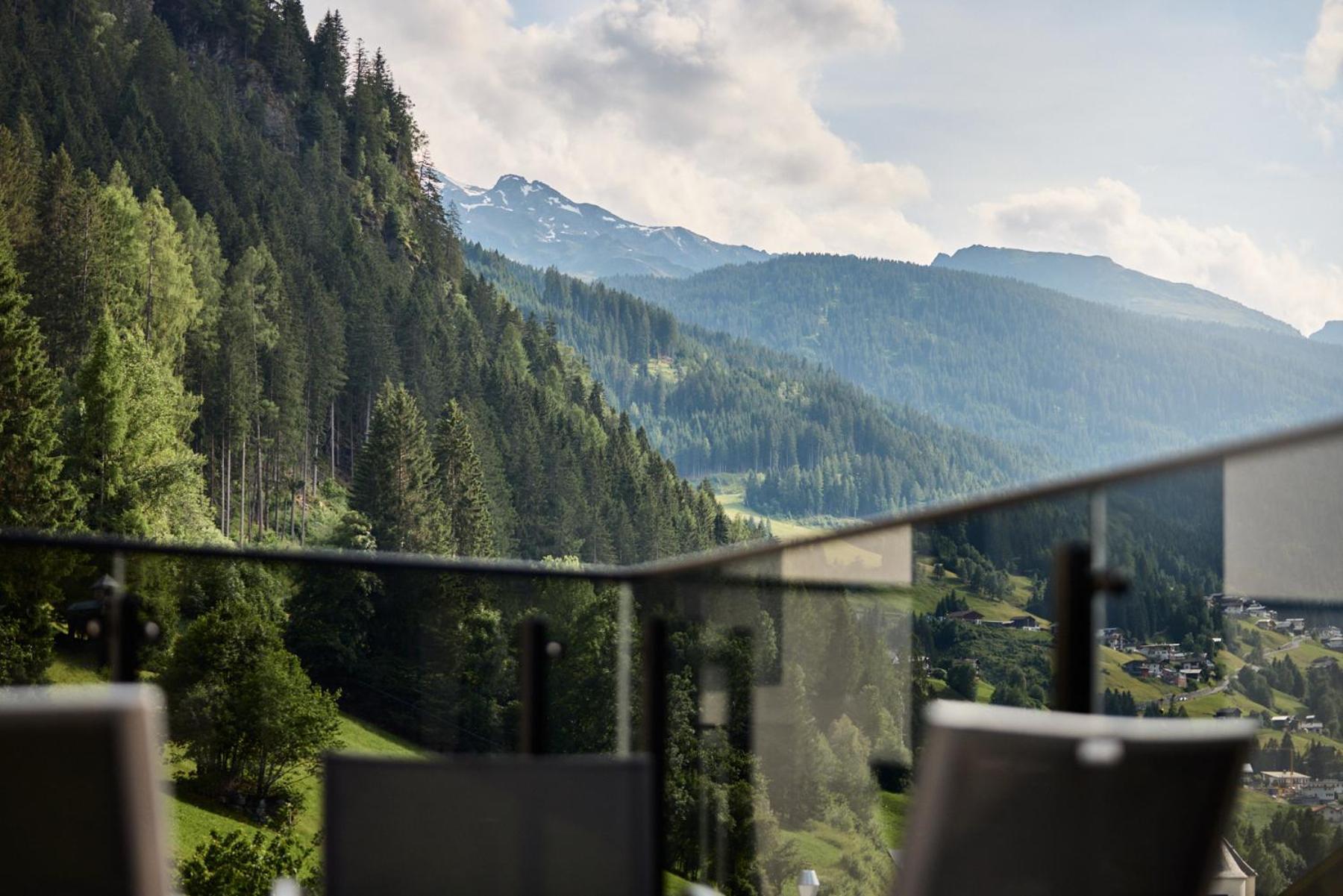 Das Luxurioese Chalet-Apartment In Der Residenz Silvretta - Inklusive Silvretta Card Premium See Exterior photo